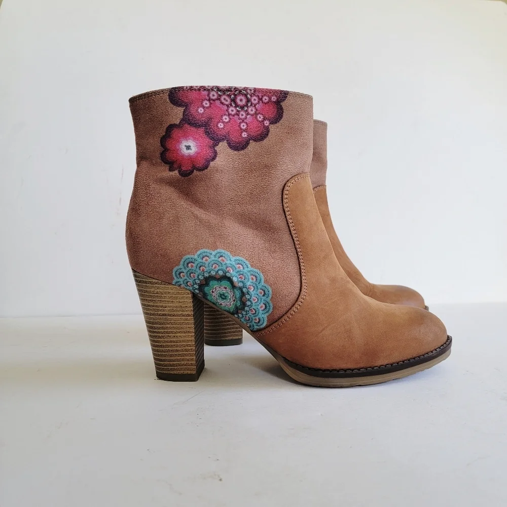 Desigual Tan Suede Ankle Boots Size 41 US 10 Boho Pink Turquoise Floral Eclectic
